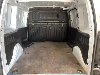 Photo 14 Peugeot Partner  FOURGON STANDARD 650 KG BLUEHDI 100 S&S BVM6