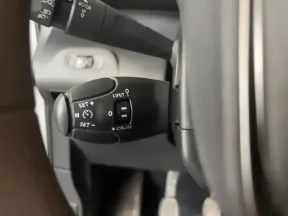 Photo 11 Peugeot Partner  FOURGON STANDARD 650 KG BLUEHDI 100 S&S BVM6