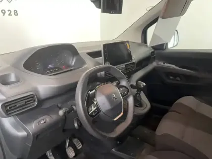 Photo 6 Peugeot Partner  FOURGON STANDARD 650 KG BLUEHDI 100 S&S BVM6