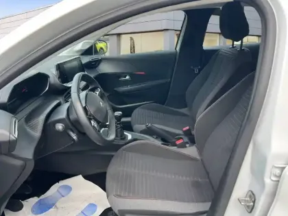 Photo 8 Peugeot 208  PureTech 100 S&S BVM6