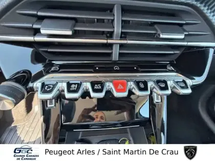 Photo 39 Peugeot 208  Hybrid 100 e-DCS6