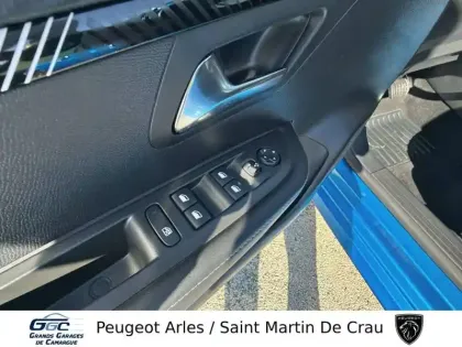 Photo 29 Peugeot 208  Hybrid 100 e-DCS6