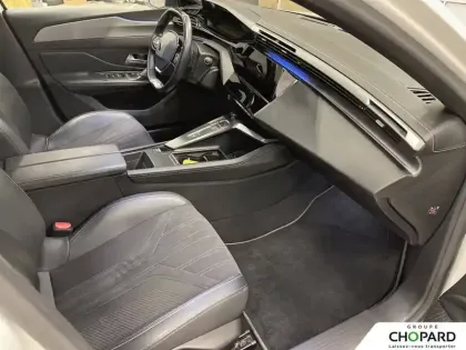 Photo 12 Peugeot 308  PureTech 130ch S&S EAT8