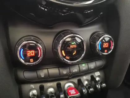 Photo 16 Mini Mini Hatch 3 Portes Cooper 136 ch BVA7