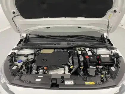 Photo 39 Peugeot 208  BlueHDi 100 S&S BVM6