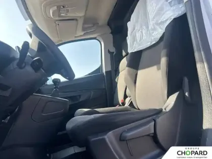 Photo 10 Peugeot Partner  FOURGON STANDARD 650 KG BLUEHDI 100 S&S BVM6