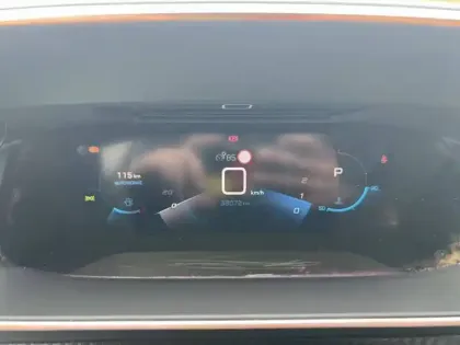 Photo 12 Peugeot 2008  PureTech 130 S&S EAT8