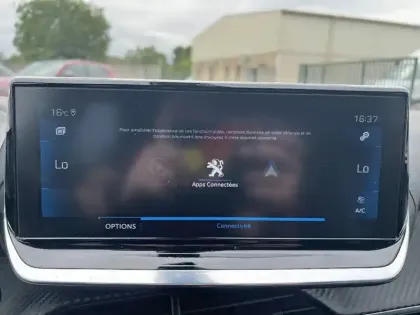 Photo 16 Peugeot 2008  PureTech 130 S&S EAT8