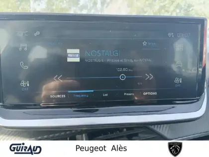 Photo 19 Peugeot 208  PureTech 75 S&S BVM5