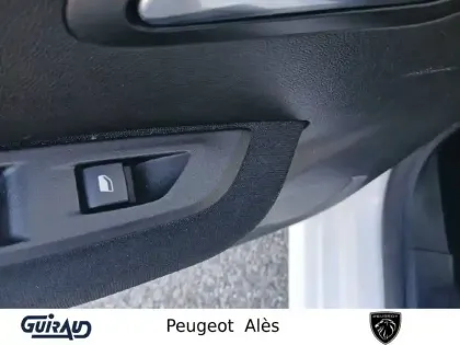 Photo 13 Peugeot 208  PureTech 75 S&S BVM5