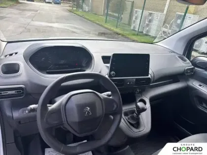 Photo 11 Peugeot Partner  FOURGON STANDARD 650 KG BLUEHDI 100 S&S BVM6