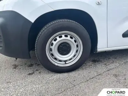 Photo 24 Peugeot Partner  FOURGON STANDARD 650 KG BLUEHDI 100 S&S BVM6