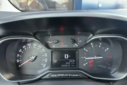 Photo 14 Citroën C3 Aircross  PureTech 110 S&S BVM6