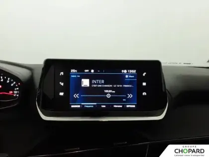 Photo 12 Peugeot 2008  PureTech 100 S&S BVM6