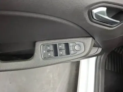 Photo 26 Renault Clio  Blue dCi 100