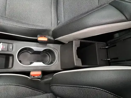 Photo 30 Renault Captur  E-Tech Plug-in 160