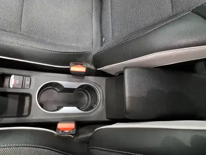 Photo 29 Renault Captur  E-Tech Plug-in 160