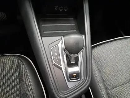 Photo 31 Renault Captur  E-Tech Plug-in 160