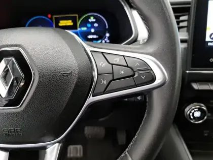 Photo 43 Renault Captur  E-Tech Plug-in 160