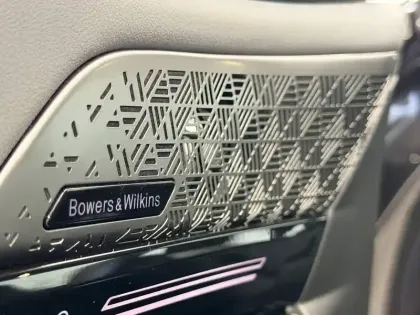 Photo 19 BMW Serie 5 Touring 520d xDrive 197 ch BVA8