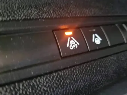 Photo 30 Peugeot 5008  Hybrid 136 e-DCS6