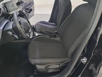 Photo 10 Peugeot 208  PureTech 100 S&S BVM6