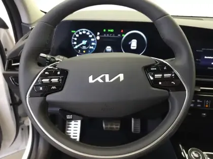 Photo 11 Kia Niro  1.6 GDi 171 ch PHEV DCT6