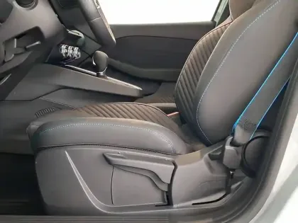 Photo 52 Renault Clio  E-Tech full hybrid 145 ch GSR2
