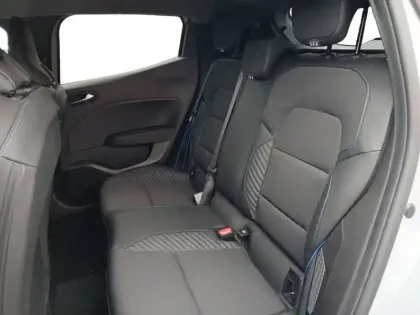 Photo 11 Renault Clio  E-Tech full hybrid 145 ch GSR2