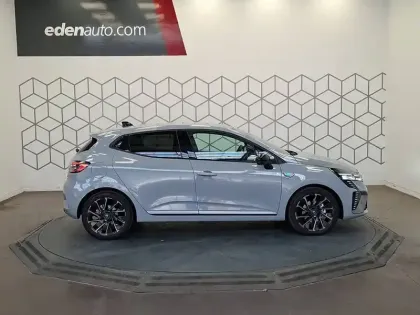 Photo 31 Renault Clio  E-Tech full hybrid 145 ch GSR2
