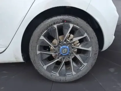 Photo 8 Renault Clio  E-Tech full hybrid 145 ch GSR2