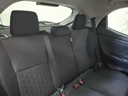 Photo 24 Toyota Yaris  Hybride 116h