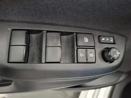 Photo 30 Toyota Yaris  Hybride 116h