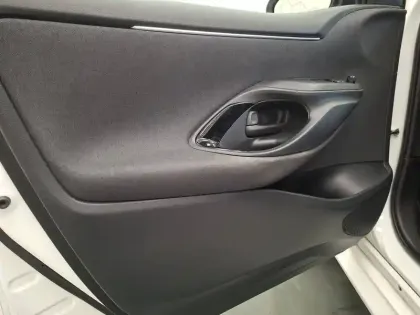 Photo 21 Toyota Yaris  Hybride 116h