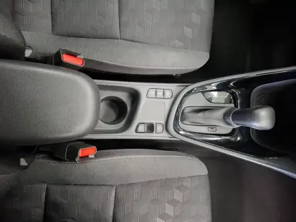 Photo 29 Toyota Yaris  Hybride 116h