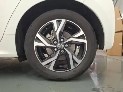 Photo 18 Toyota Yaris  Hybride 116h