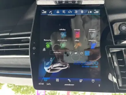Photo 41 Renault Espace  E-Tech full hybrid 200 GSR2