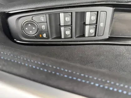 Photo 28 Renault Espace  E-Tech full hybrid 200 GSR2