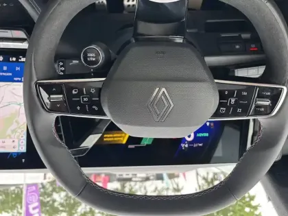 Photo 35 Renault Espace  E-Tech full hybrid 200 GSR2