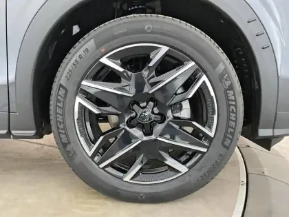 Photo 6 Peugeot 3008  Hybrid 136 e-DCS6