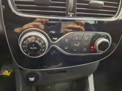 Photo 40 Renault Clio  dCi 90 E6C