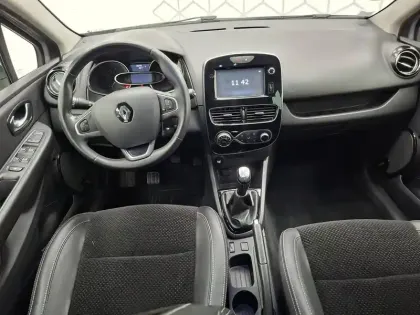 Photo 26 Renault Clio  dCi 90 E6C