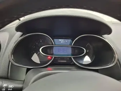 Photo 35 Renault Clio  dCi 90 E6C