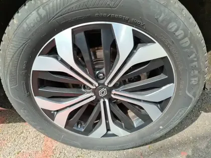 Photo 13 Renault Austral  E-Tech hybrid 200