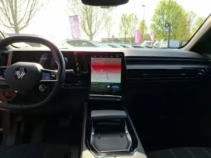 Photo 10 Renault Austral  E-Tech hybrid 200