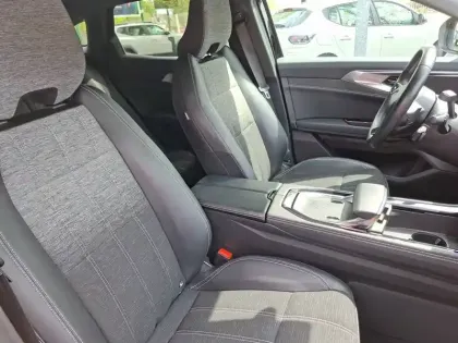 Photo 17 Renault Austral  E-Tech hybrid 200