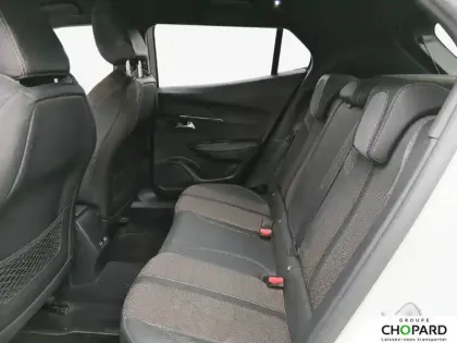 Photo 10 Peugeot 2008  PureTech 130 S&S EAT8