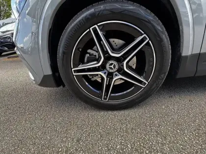 Photo 8 Mercedes GLA  200 d 8G-DCT