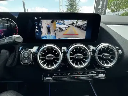 Photo 13 Mercedes GLA  200 d 8G-DCT