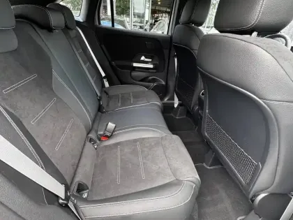 Photo 15 Mercedes GLA  200 d 8G-DCT